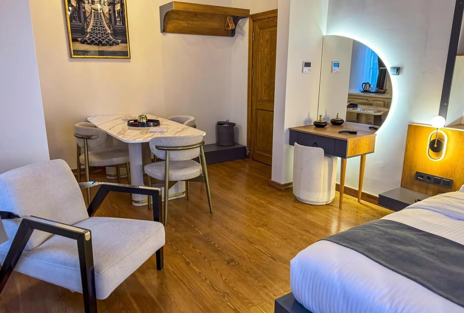 Elmira Pera Hotel & Spa - Special Class Стамбул